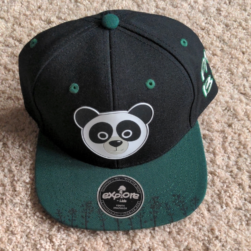 NWT Explore By Lids Endangered Species Hat - Panda Bear